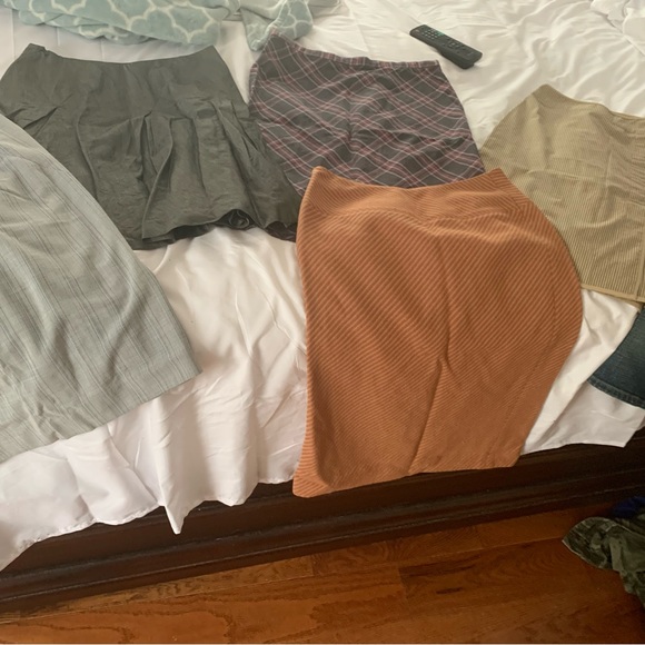 Lots small skirts brand name great for working or going out - Picture 2 of 7